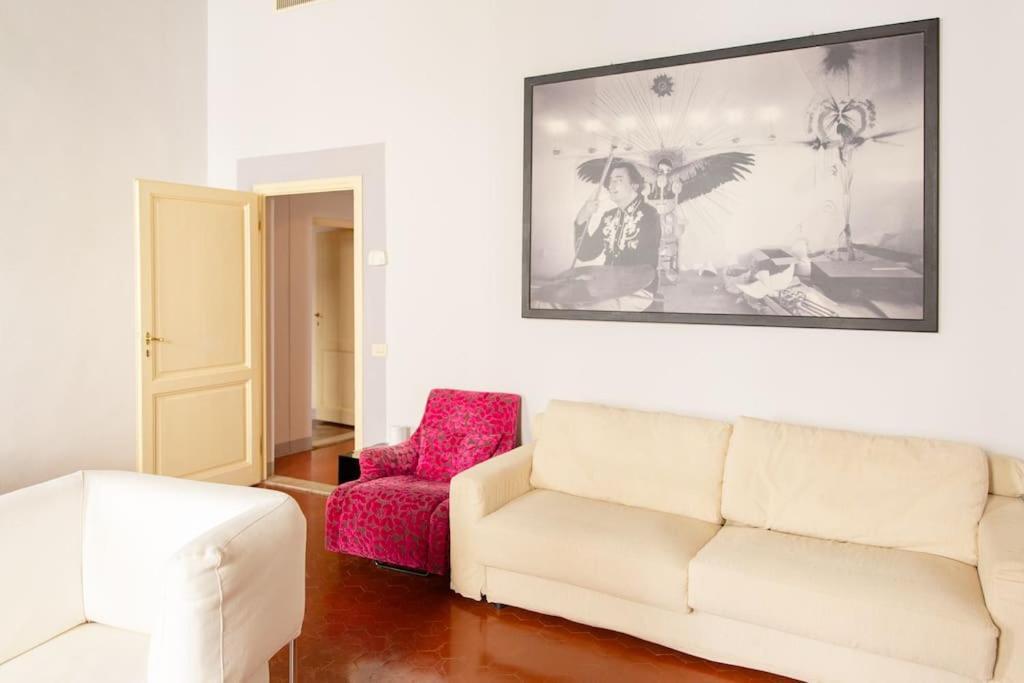 Elegant Apartment Near Piazza Della Signoria Florence Buitenkant foto