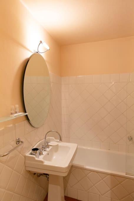 Elegant Apartment Near Piazza Della Signoria Florence Buitenkant foto