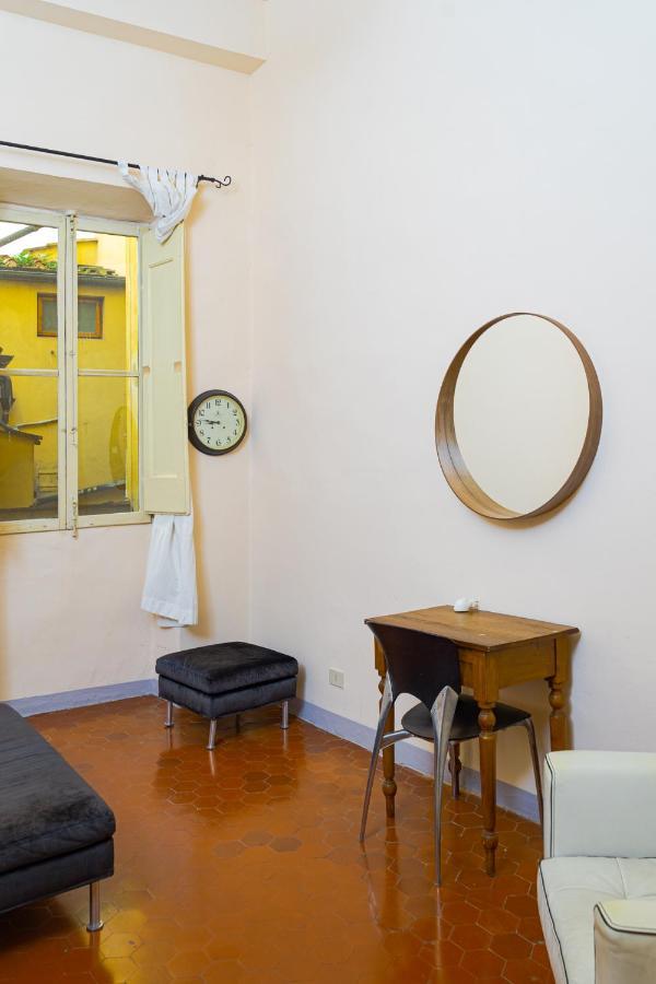 Elegant Apartment Near Piazza Della Signoria Florence Buitenkant foto